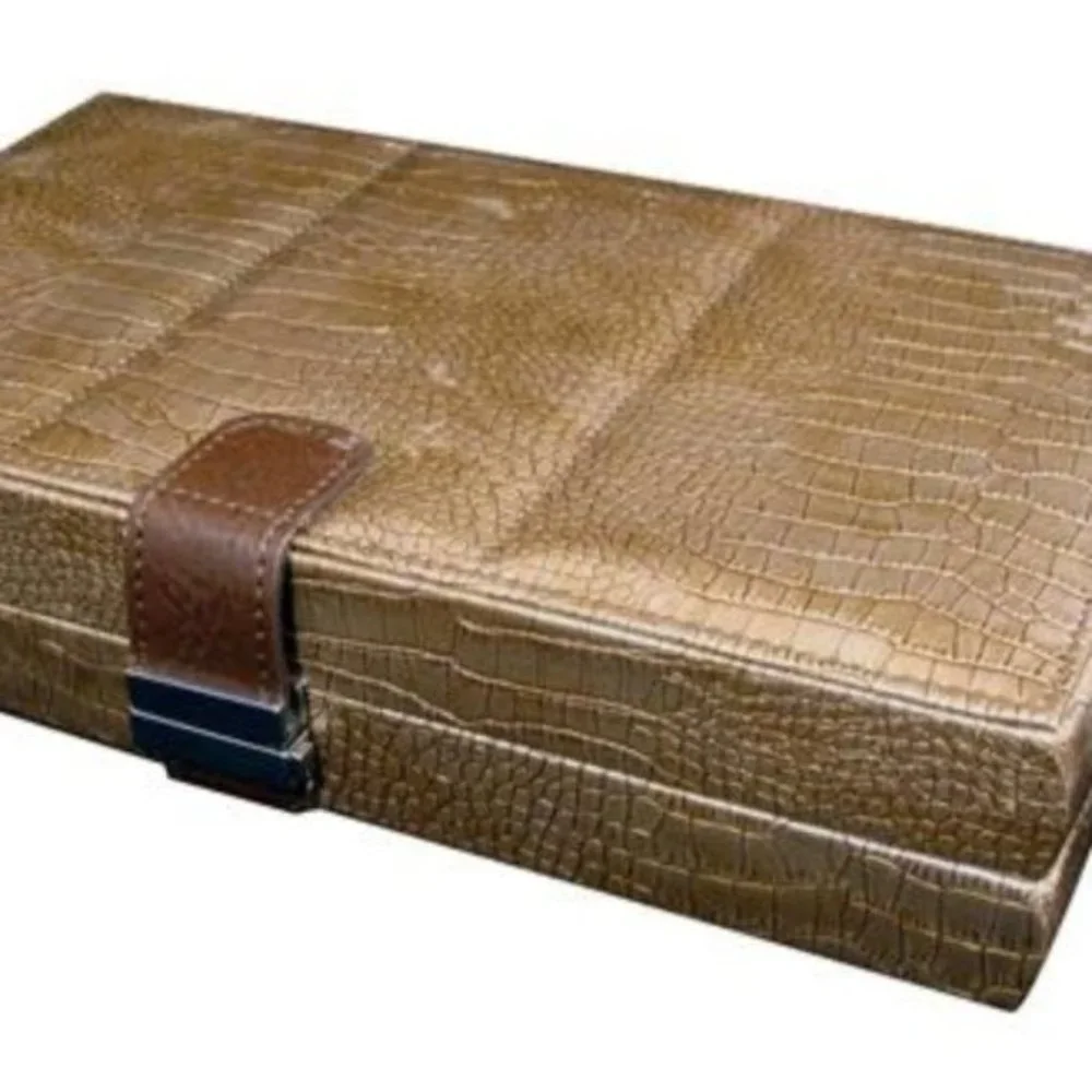 Mele & Co.Jewelry Box Vivienne Large Contour TRVL Bronze Textured Faux Leather